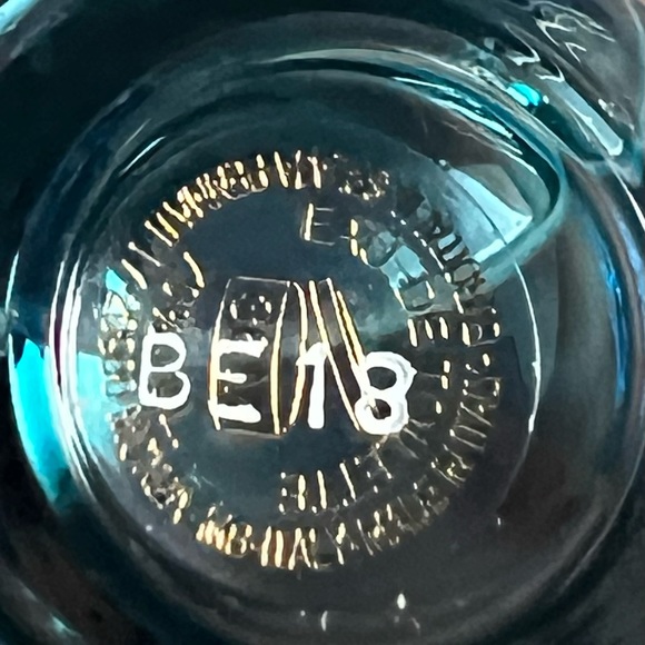 So Real EDT by Cheap and Chic Moschino mini sample bottle - Picture 2 of 5